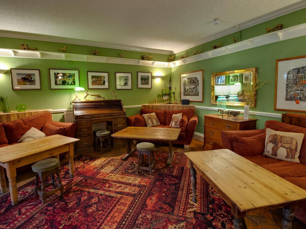 The Wynnstay Hotel 3*